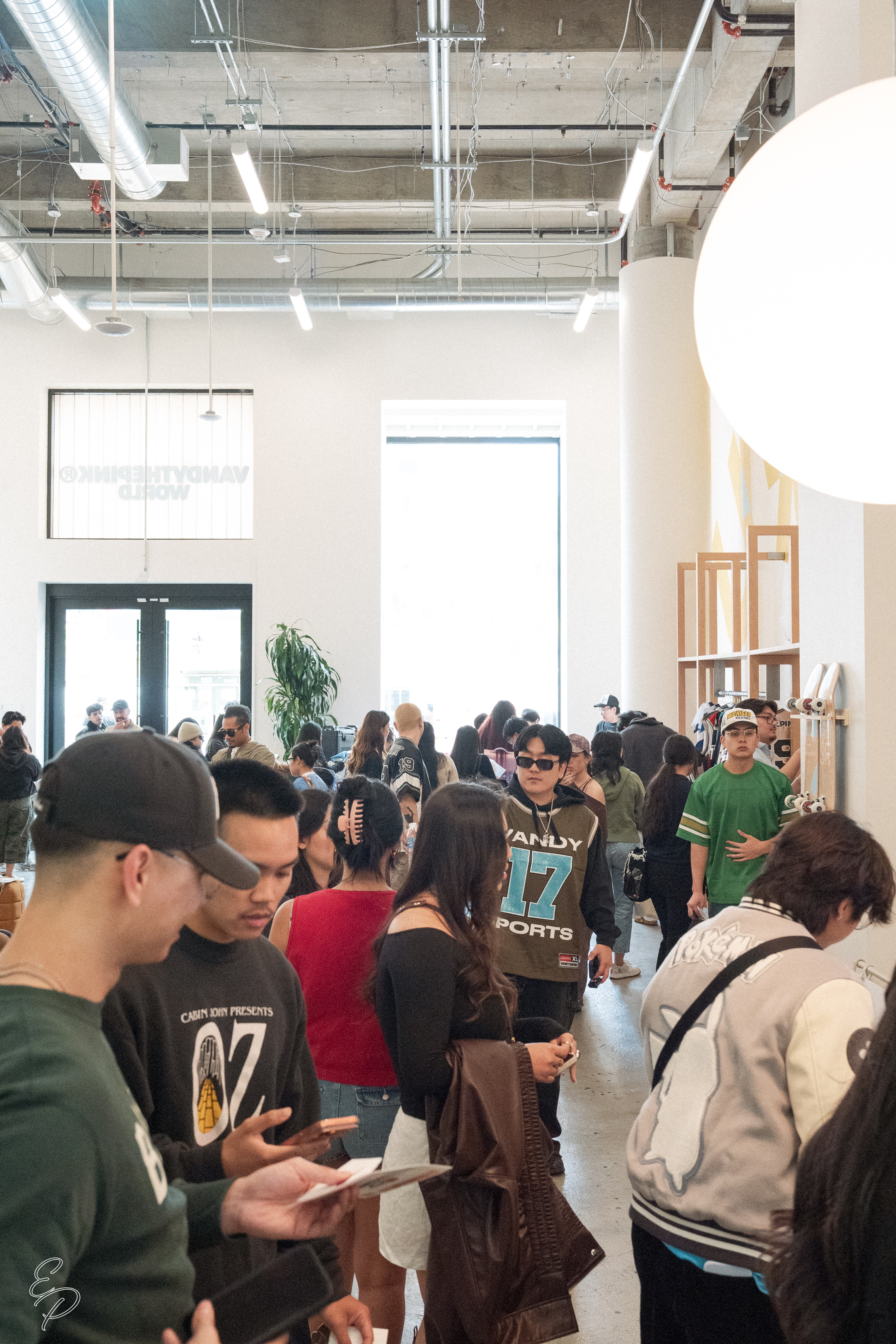 VANDYTHEPINK SF Pop-Up